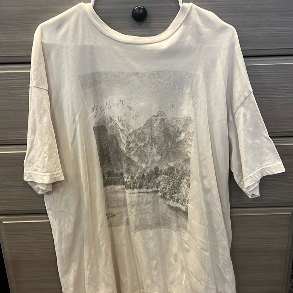 Garage Graphic Oversize Tee